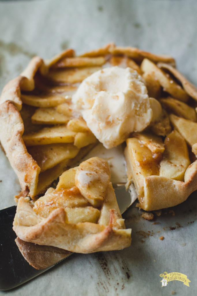 caramel-apple-galette-1